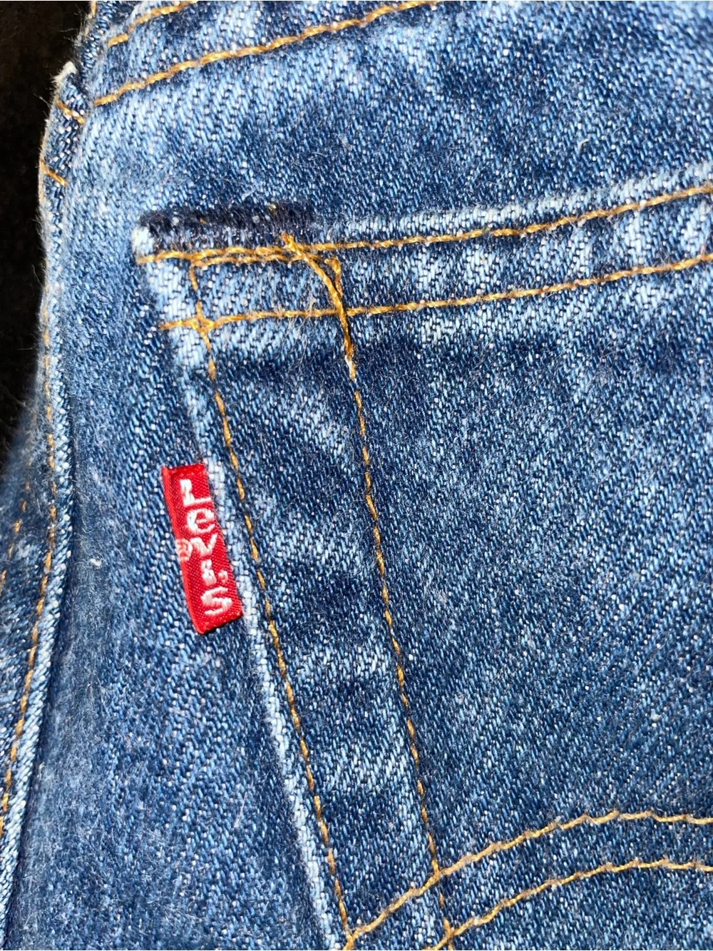 Men’s VINTAGE 80’s LEVI’S 501’s EUC Straight Jeans in Medium Blue Denim Sz 30
